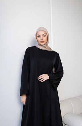 Manal Abaya - Black