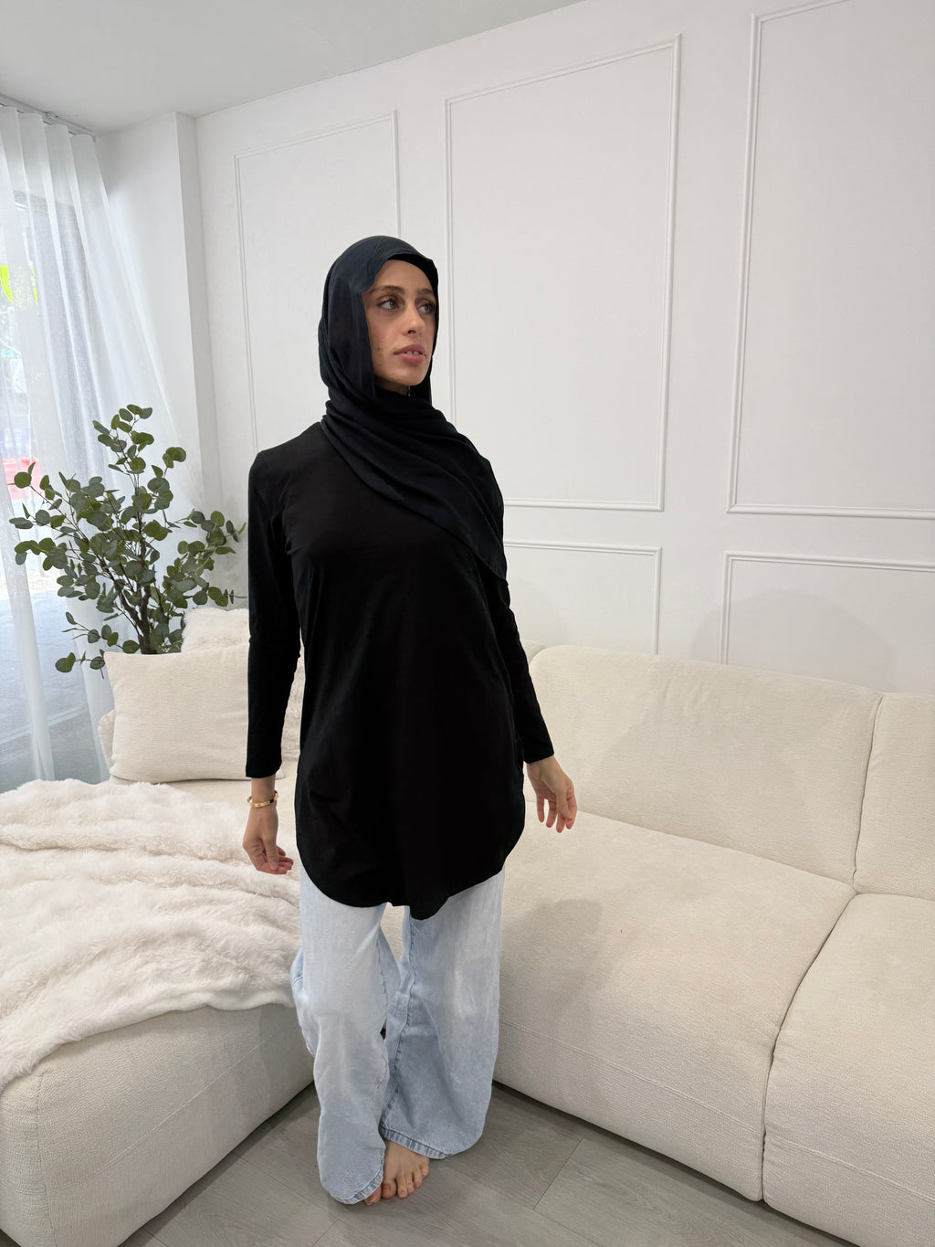 Basic Long Top- Black