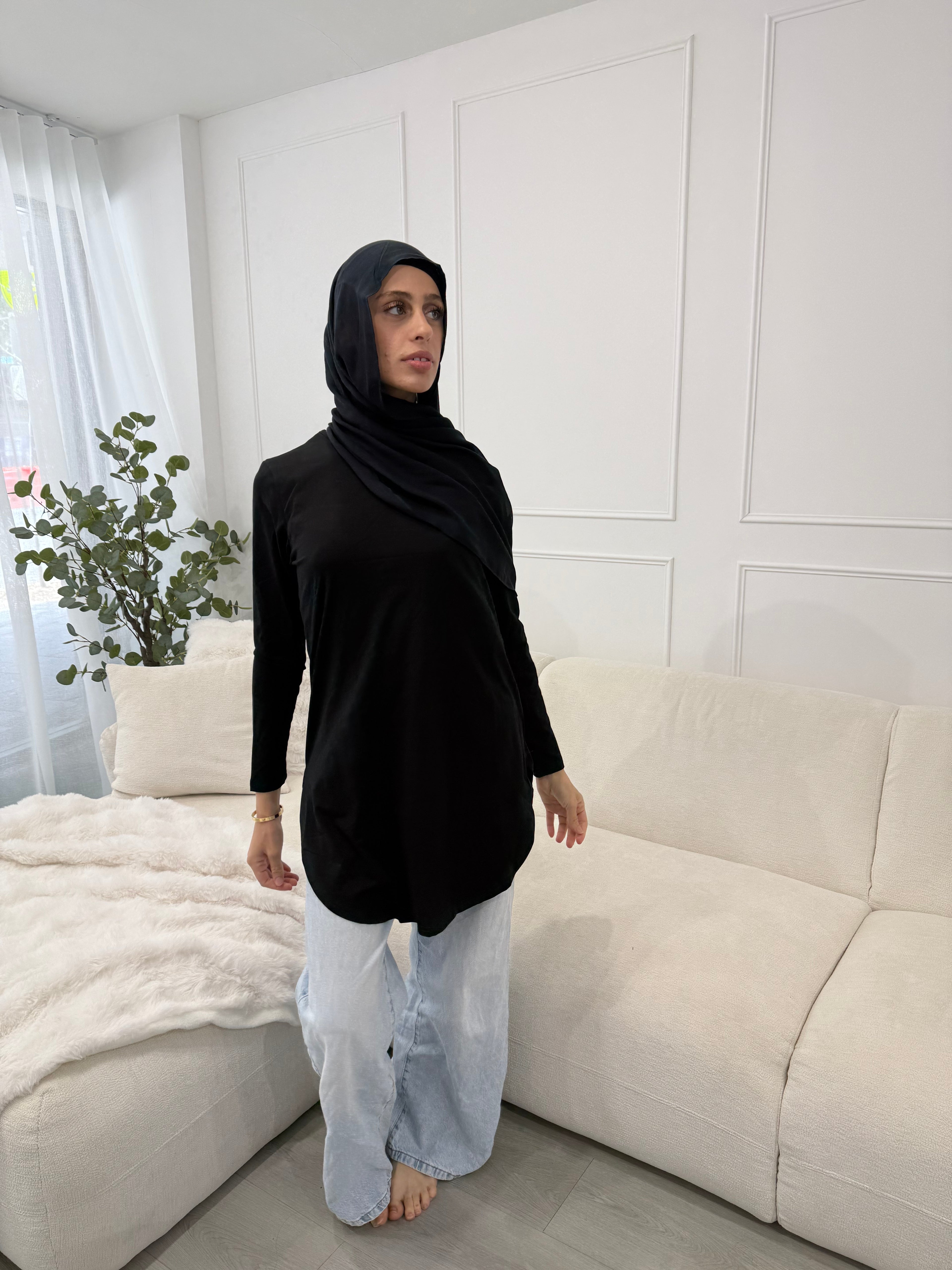 Basic Long Top- Black